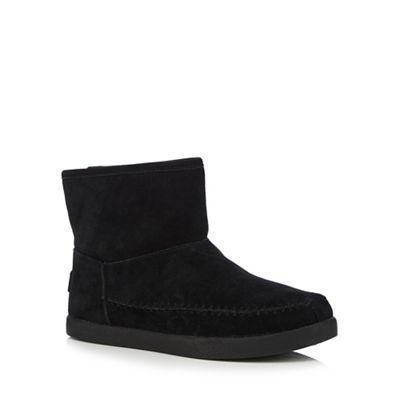 Black 'Earthwise Posey' suede boots